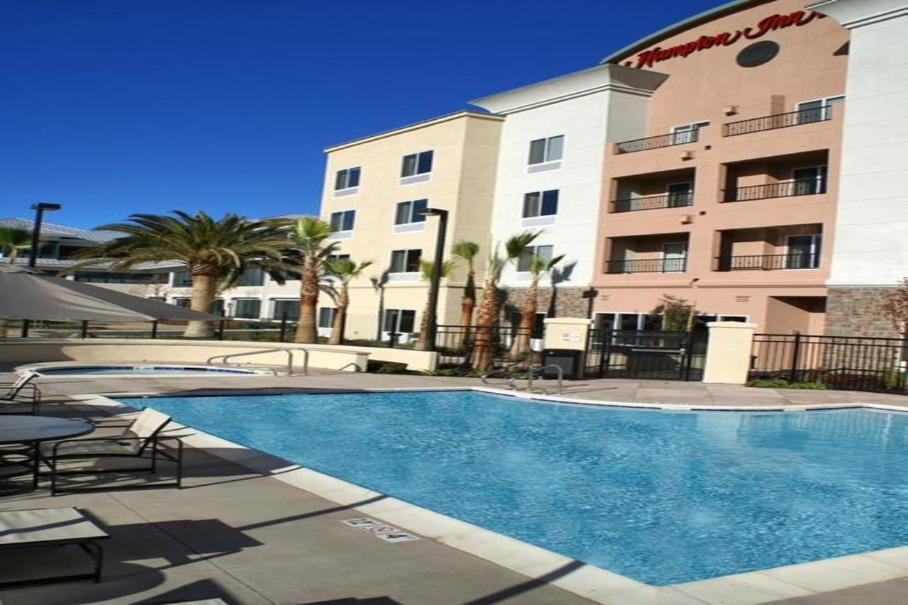 Hampton Inn & Suites Suisun City Waterfront Bagian luar foto