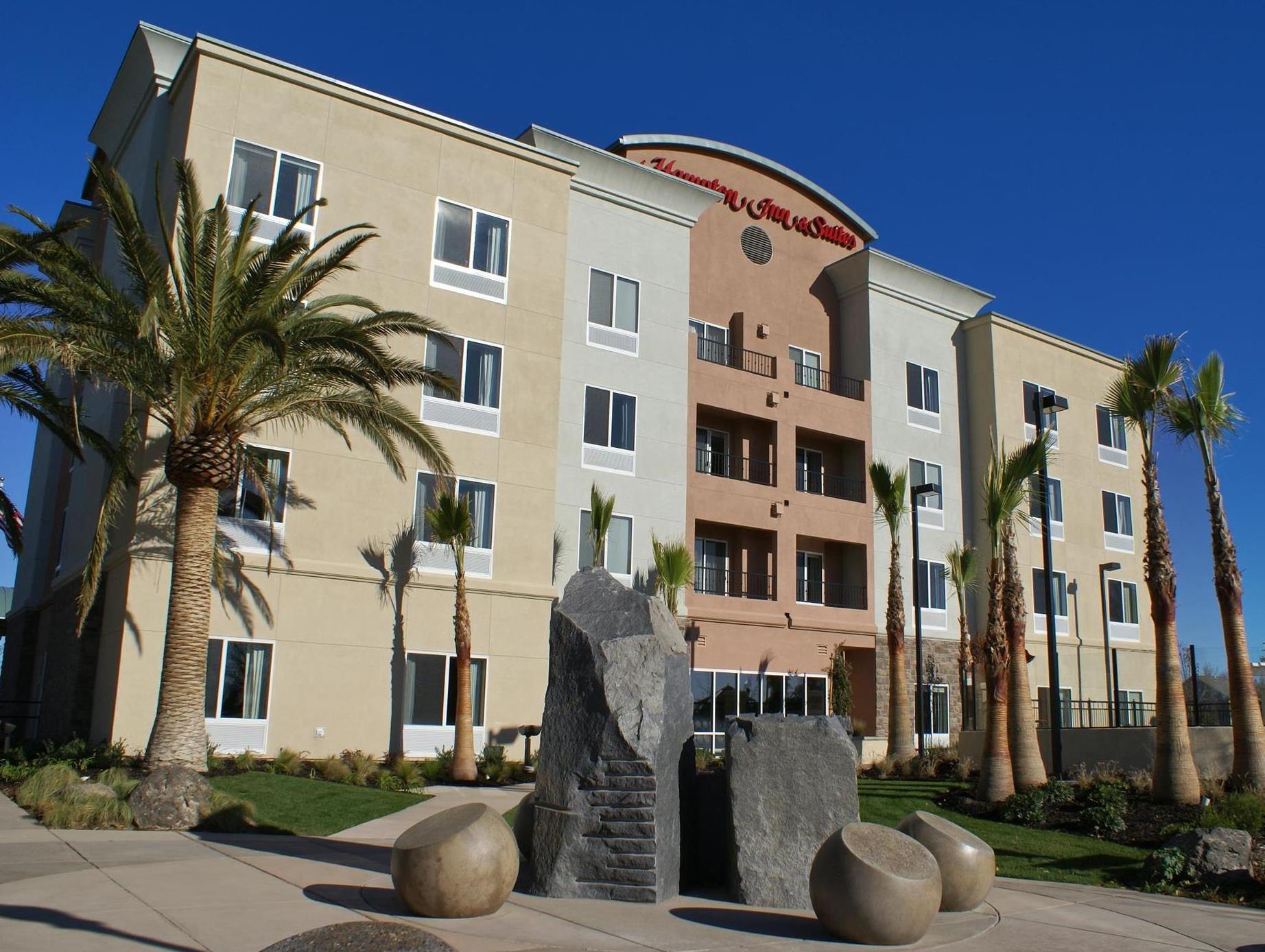 Hampton Inn & Suites Suisun City Waterfront Bagian luar foto