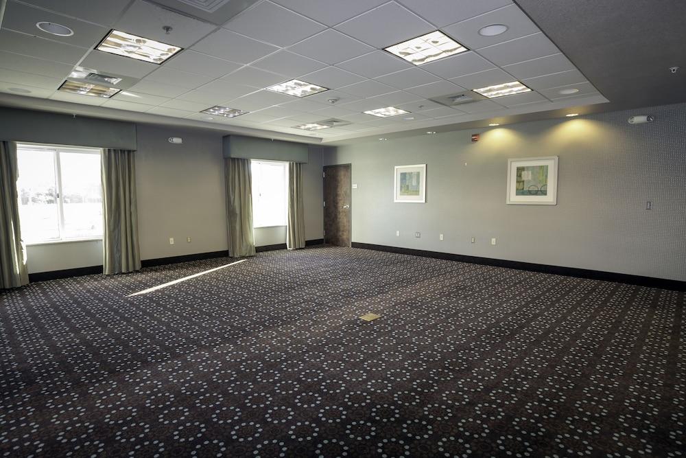Hampton Inn & Suites Suisun City Waterfront Bagian luar foto