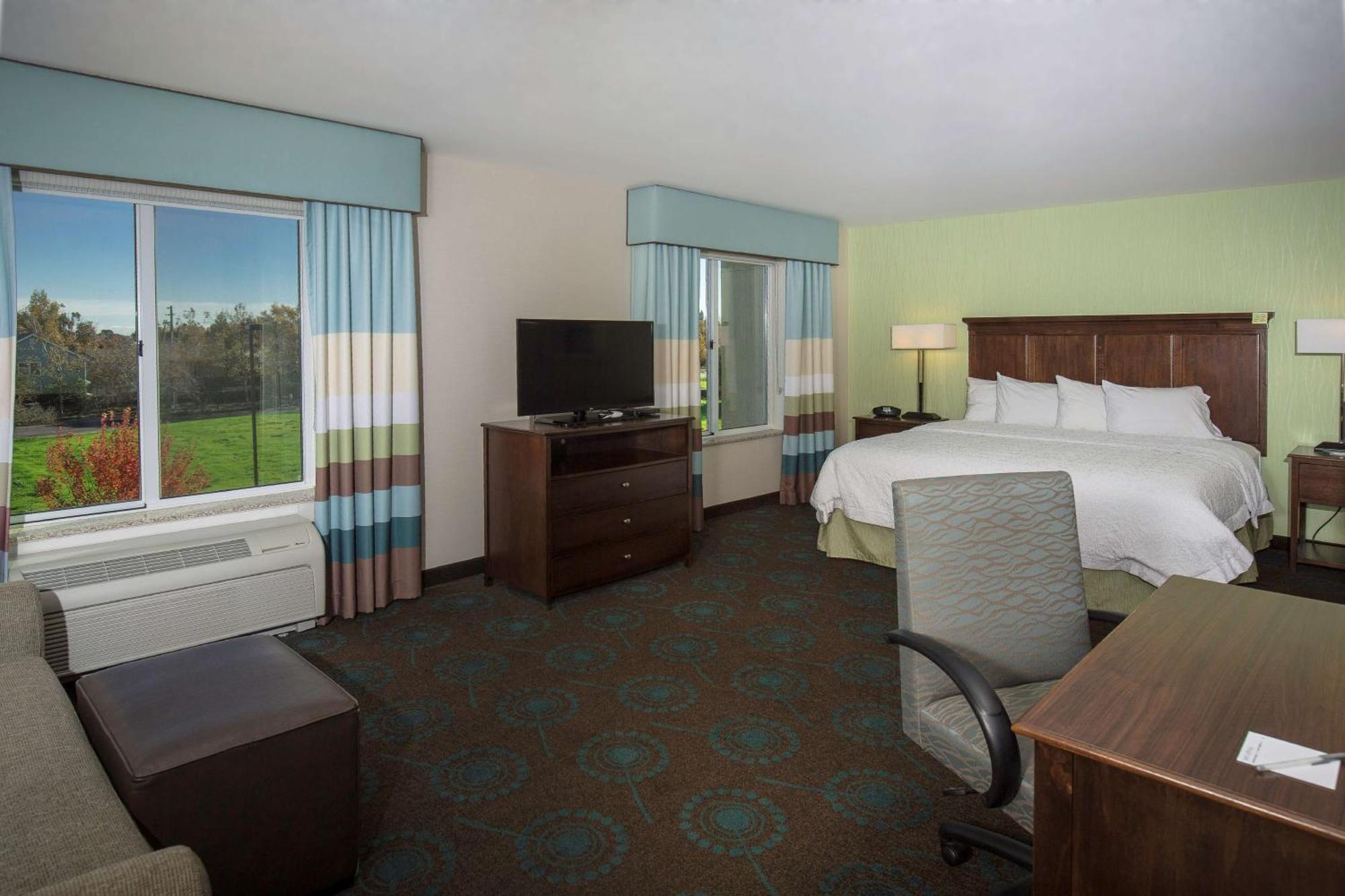 Hampton Inn & Suites Suisun City Waterfront Bagian luar foto