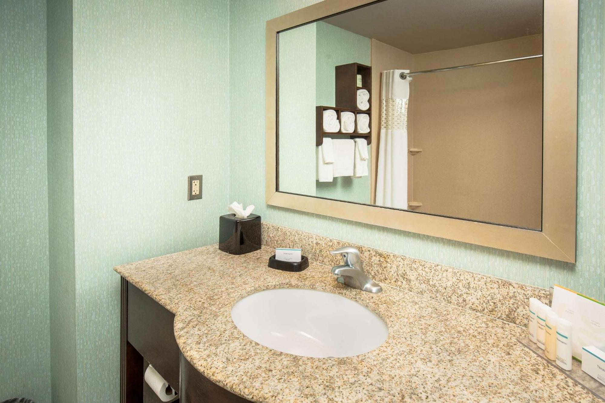 Hampton Inn & Suites Suisun City Waterfront Bagian luar foto