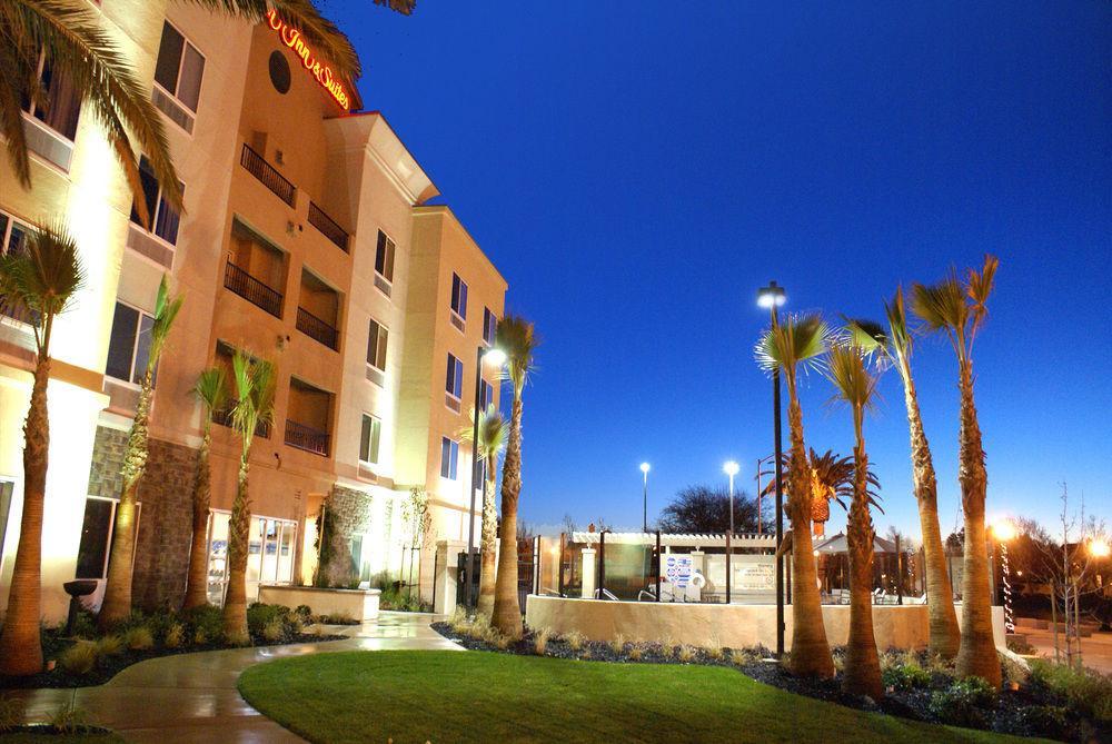 Hampton Inn & Suites Suisun City Waterfront Bagian luar foto