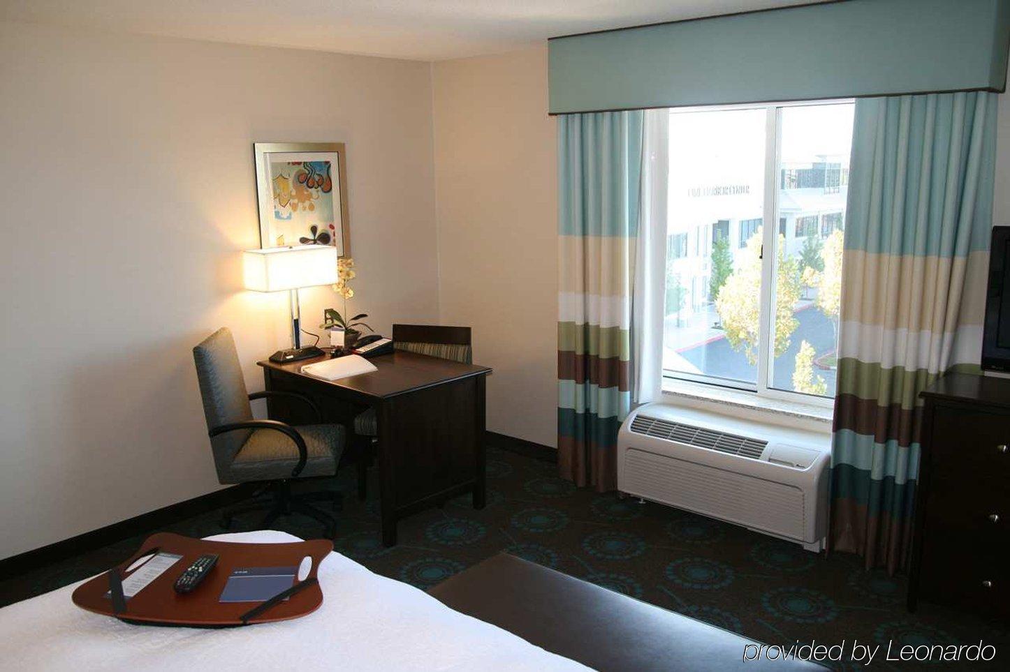 Hampton Inn & Suites Suisun City Waterfront Ruang foto