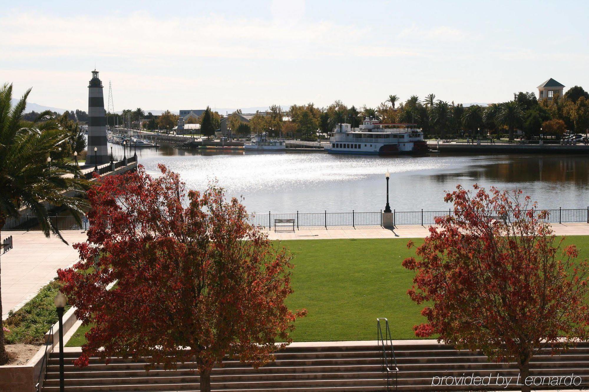 Hampton Inn & Suites Suisun City Waterfront Bagian luar foto